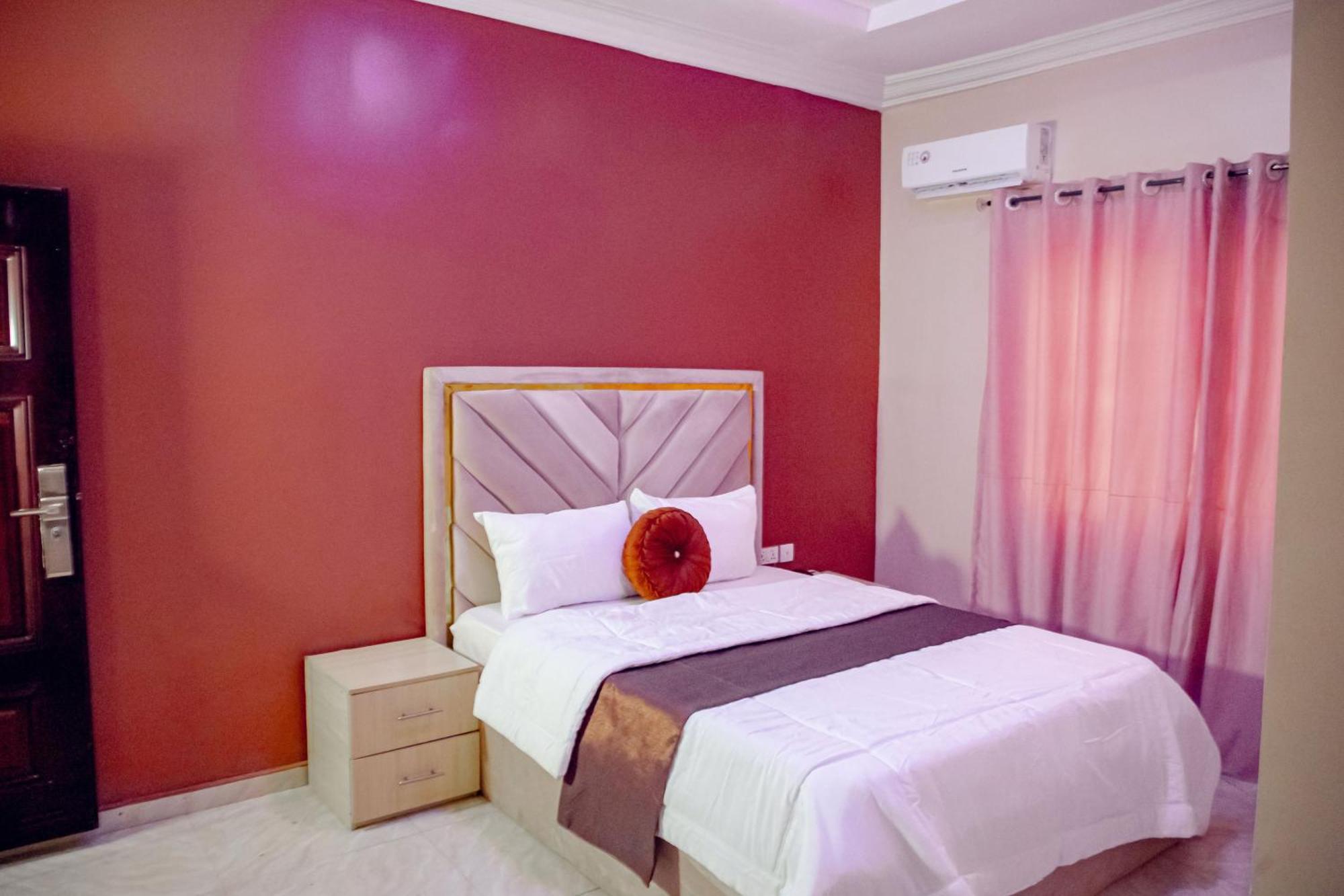 Nexus Xpress Hotel Абуджа Екстер'єр фото